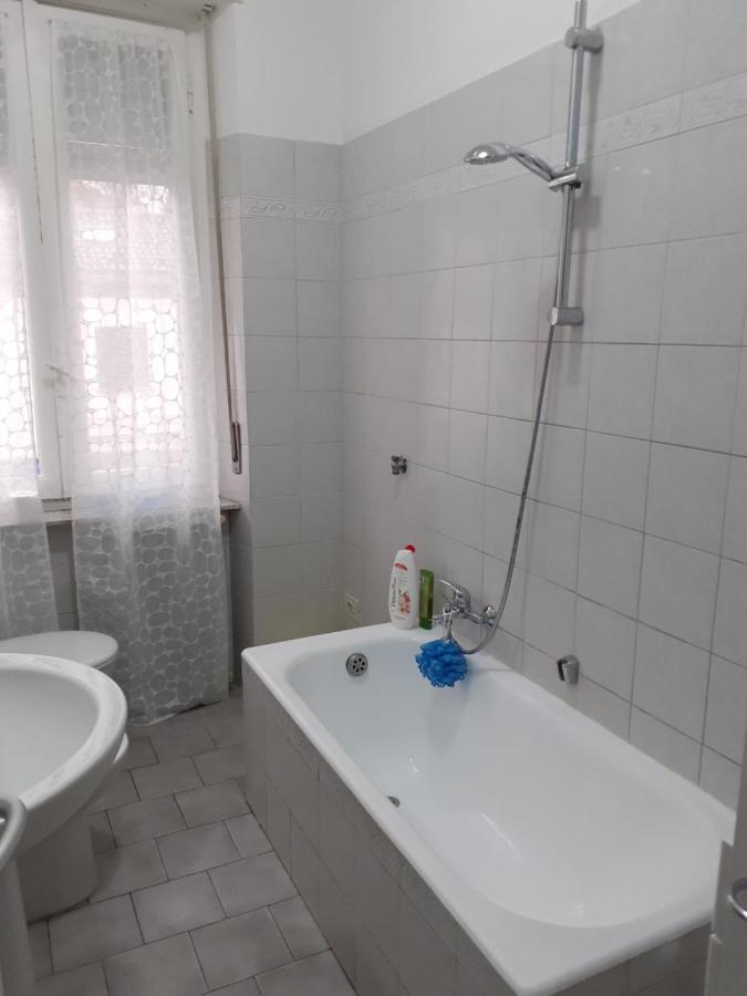 דירות אסטי La Casa Di Luca מראה חיצוני תמונה